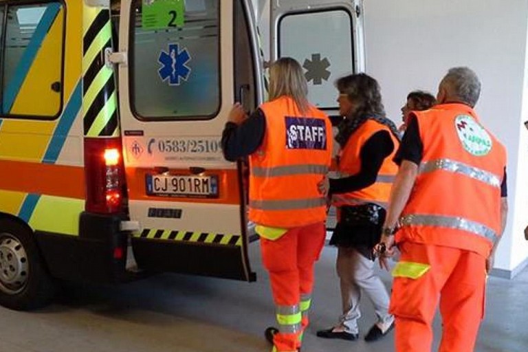 Un'ambulanza del 118