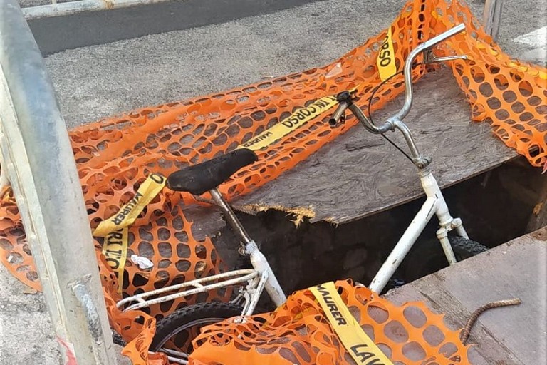 Bici nello scavo