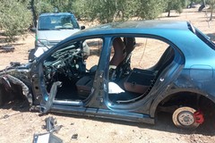 Recuperate altre due auto cannibalizzate: un business senza fine