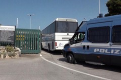Al Cara di Palese arrivati 340 migranti: scoppia la polemica politica