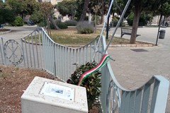 Vandali in azione a Giovinazzo: violato l'omaggio ai caduti del 25 aprile