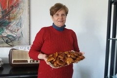 Le calzengidde li prepara la signora Anna