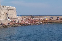 Nessun distanziamento fisico a Levante
