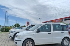 Parcheggio selvaggio al venerdì nella zona del mercato settimanale