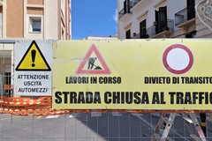Rifacimento basolato, chiuso al traffico il tratto tra piazza Vittorio Emanuele II e via Marina