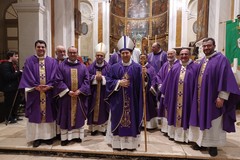 Mons. Vincenzo Turturro stasera a Giovinazzo