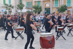 "One Planet Festival", grandi emozioni nella prima serata a Giovinazzo