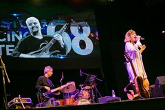 "Festival in...Porto": stasera a Giovinazzo "Nero a metà", omaggio a Pino Daniele