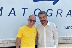 Giuseppe Zeno a Giovinazzo per il set di "Storia di una famiglia perbene 2"