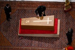 Copertura bara del Papa, la Diocesi di Molfetta-Ruvo-Giovinazzo-Terlizzi mostra le foto