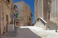 Cantiere basolato terminato, libero l'ingresso in Cattedrale da piazza Duomo