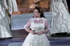 Stop al mondo dello spettacolo: la nostra chiacchierata con Maria Pia Piscitelli