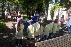 Il Parco Scianatico ripulito dai bimbi della "San Tommaso" e da 2hands Giovinazzo