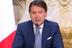 Conte: «Ci aspettano ancora mesi lunghi e difficili»