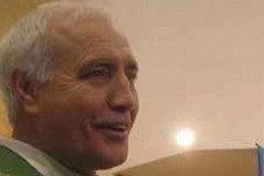 A Giovinazzo la presentazione del libro "Una piuma dal cielo" di don Paolo Turturro