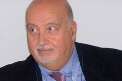 Ettore Catalano presenta a Giovinazzo il libro "Il complesso di Chirone"
