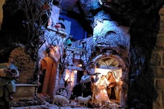 Un presepe artistico in un condominio di Giovinazzo