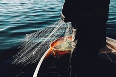 La frana di Petacciato incide sul comparto ittico, anticipato il fermo pesca