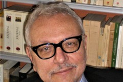 Francesco Fiorentino presenta a Giovinazzo il suo "Futilità"