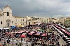 Tutto pronto per il Giro d'Italia a Giovinazzo. Oggi la frazione che si conclude a Vieste