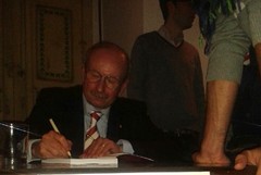 Michele Salomone conquista i lettori giovinazzesi