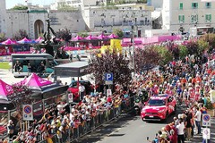IL VIDEO della partenza del Giro d'Italia da Giovinazzo