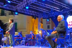 "Emozioni" a Giovinazzo. Mogol e Carroccia raccontano il mito di Battisti