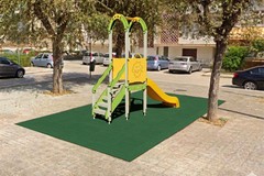 Nuova area giochi in piazzetta Kennedy