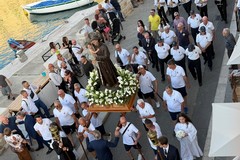 Il cuore dei giovinazzesi per Sant'Antonio di Padova: FOTO e VIDEO