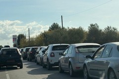 Caccia al carburante: lunghe code sulla provinciale tra Bitonto e Giovinazzo