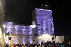 Stasera a Giovinazzo c'è "Poesie al Balcone"