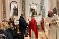 Giovinazzo festeggia San Biagio, oggi il rito della benedizione della gola