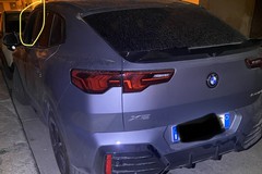 Tentano di rubare un'auto in via Cavour: ladri messi in fuga dai residenti