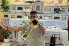 Stasera in Cala Porto l'omaggio alla gente di mare con le note di Michele Jamil Marzella