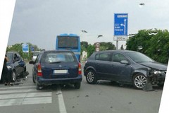 Incidente sulla Molfetta-Giovinazzo. L'impatto all'altezza della seconda Cala