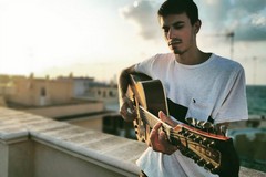 “Quando te ne vai”, il nuovo singolo del giovinazzese Junior V