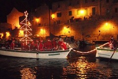 "Babbo Natale vien dal mare", le precisazioni dell'Associazione Vogatori Giovinazzo