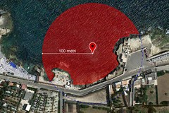Ordigno bellico in mare. Scatta il divieto di balneazione alla Trincea