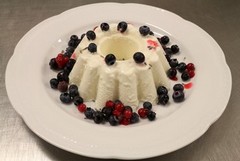 Panna cotta allo yogurt e lavanda