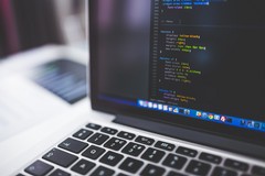 Mondo crypto: strategie consigliate e criptovalute da monitorare per investire