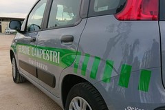 Commando armato di pistole rapina agricoltore: via col trattore