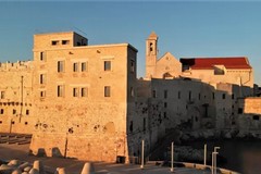 L'alba a Giovinazzo di Raffaele Drago è un video che accarezza il cuore