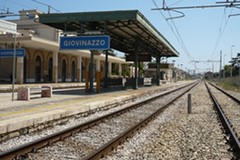 Incidente mortale sulla linea ferroviaria Trani-Bisceglie, traffico bloccato