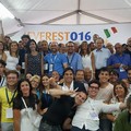 I big di Forza Italia e mille ragazzi all'Hotel Riva del Sole