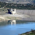 Emergenza idrica. «Niente acqua potabile per giardini e cortili»