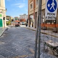 Conclusi i lavori di ribasolamento ai piedi di Palazzo di Città