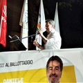 Daniele de Gennaro in piazza Vittorio Emanuele II per "La sera dei miracoli "