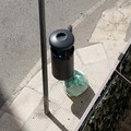 Rifiuti in strada? La proposta: «Mettiamo una fototrappola»
