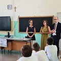Primo giorno di scuola, il sindaco di Giovinazzo in visita agli istituti cittadini