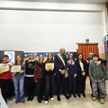 A Giovinazzo consegnate le Borse di Studio "Vacca-Volpicella " e le "Pagelle d’Oro ": FOTO